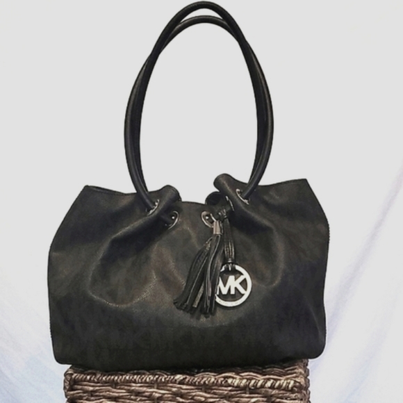 Large Michael Kors Hobo Bag - Picture 2 of 4